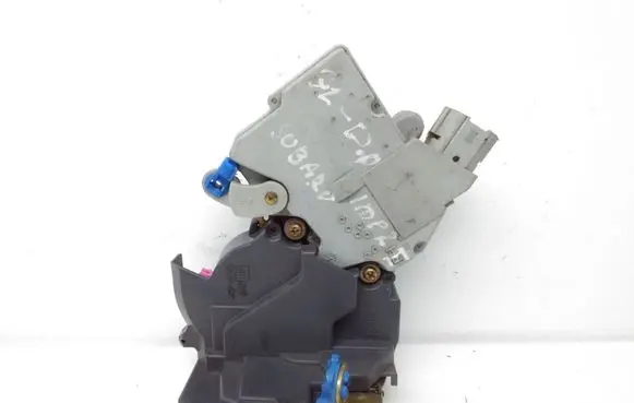Subaru Impreza II Rear door lock