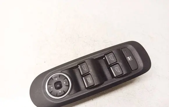 Ford Mondeo MK IV Electric window control switch 7S7T14A132AB