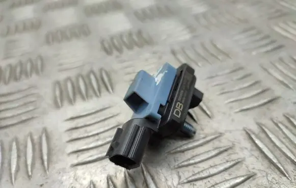 Toyota RAV 4 (XA50) Airbag deployment crash/impact sensor 8983A52010