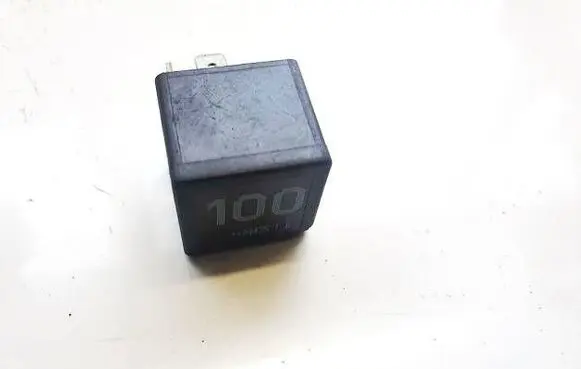 Volkswagen Polo IV 9N3 Other relay 7M0951253A 95vw10k705ca
