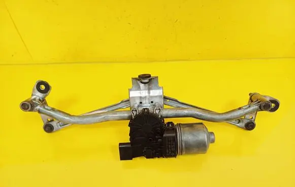 Seat Ibiza III (6L) Front wiper linkage and motor 0390241539 6Q2955119A