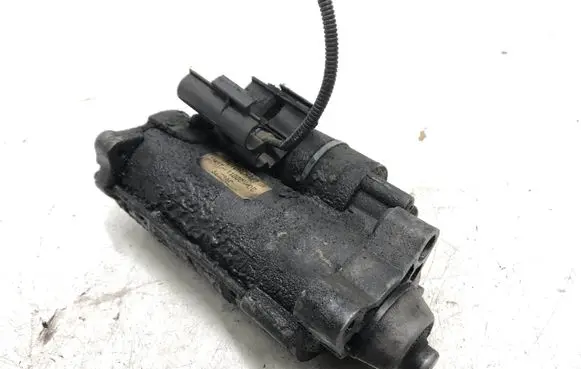 Ford C-MAX I Starter motor 3M5T11000DC