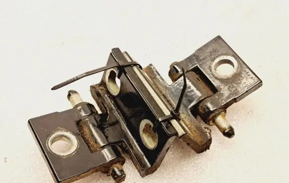 Volvo V50 Rear door hinge set 