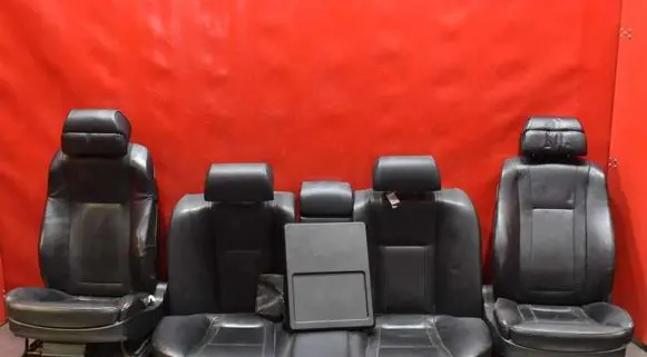 Seat set