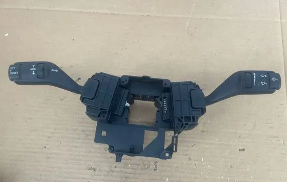 Ford Kuga I Wiper turn signal indicator stalk/switch 17D940