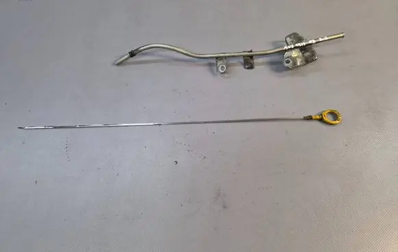 Toyota Avensis T250 Oil level dip stick