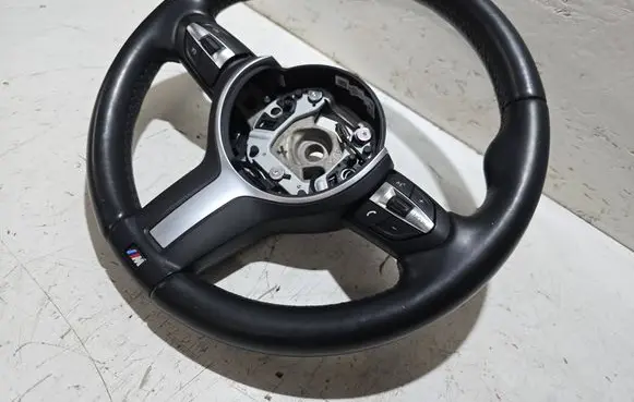 BMW 3 F30 F35 F31 Steering wheel 7849393