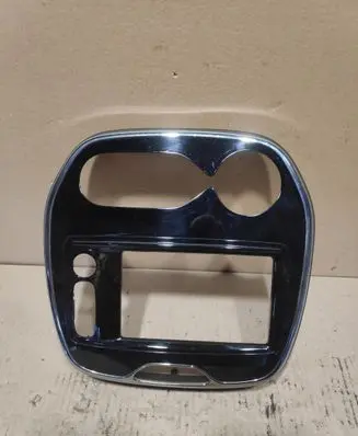 Renault Captur Panel trim 682700795R