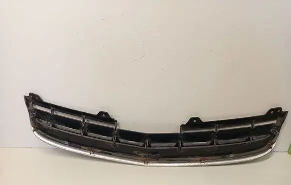 Opel Antara Front bumper upper radiator grill 96433242