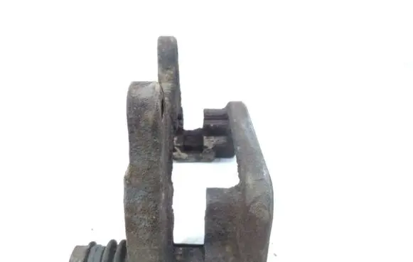 Alfa Romeo GT Front Brake Caliper Pad/Carrier 