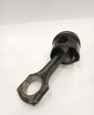 Mercedes-Benz Vito Viano W639 Piston with connecting rod 
