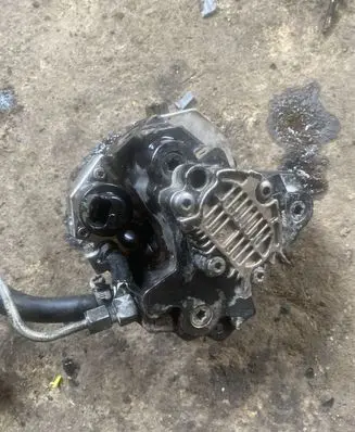 Volvo S60 Fuel injection high pressure pump