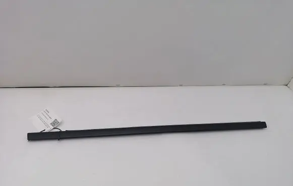 Mercedes-Benz C W203 Rear side glass trim 