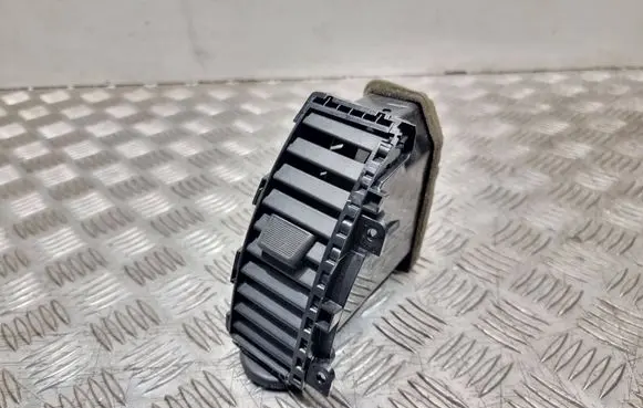 Nissan Note (E11) Dash center air vent grill 6875190000 P19960A27 A277000XX