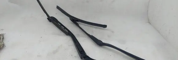 BMW 3 E90 E91 Front wiper blade arm