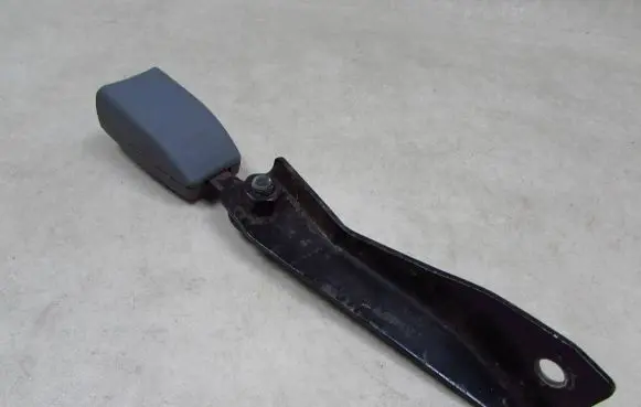 Mitsubishi Canter Front seatbelt buckle BJA340017