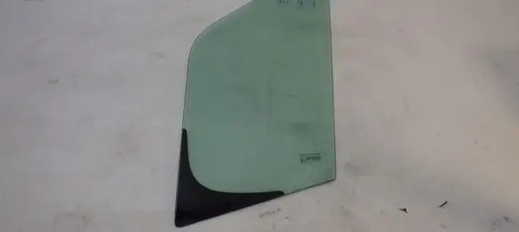 Opel Movano B Front door vent window glass four-door 