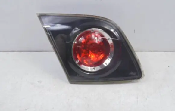 Mazda 3 I Rear/tail lights P2913L