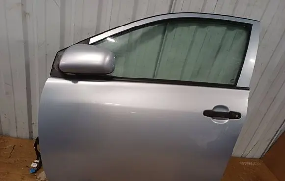 Toyota Corolla E140 E150 Front door