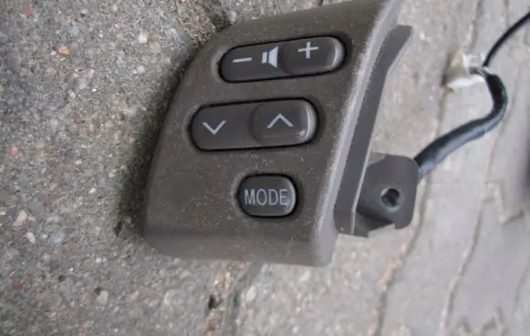 Lexus RX 300 Steering wheel buttons/switches 