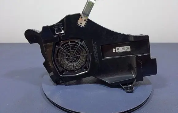 Audi A3 S3 A3 Sportback 8P Subwoofer speaker 8P4035382C
