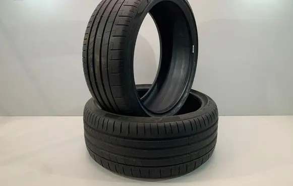 Porsche 911 992 R20 summer tire 