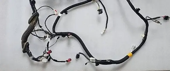 Tesla Model Y Tailgate/trunk wiring harness 161668900C 1616689