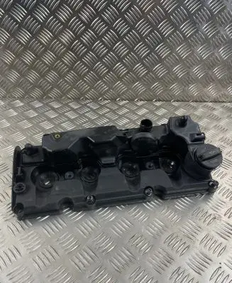 Volkswagen PASSAT B8 Rocker cam cover 