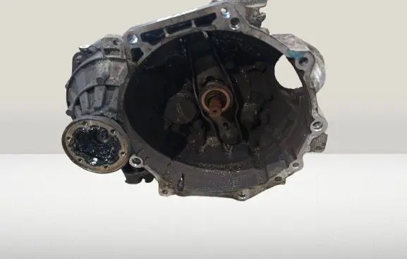 Volkswagen PASSAT B6 Manual 5 speed gearbox JCX