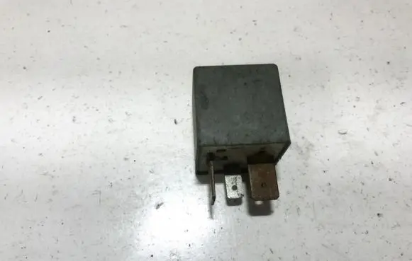 Volkswagen Golf IV Other relay 357911253