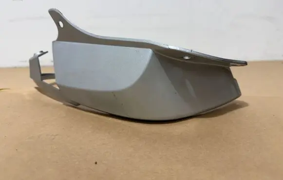 BMW Z4 E85 E86 Rear/tail light trim molding 7162125