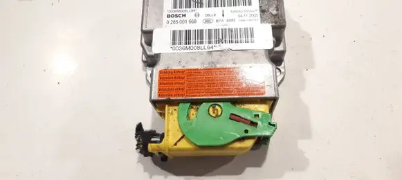 Audi A4 S4 B7 8E 8H Airbag control unit/module 8E0959655G 0285001668