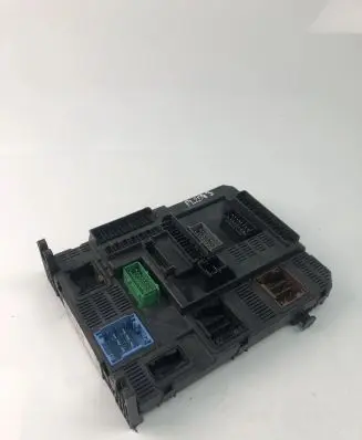 Peugeot 308 Fuse box set 9807054180