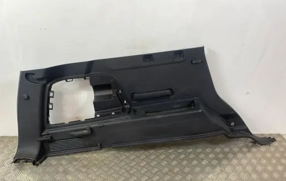 Trunk/boot lower side trim panel