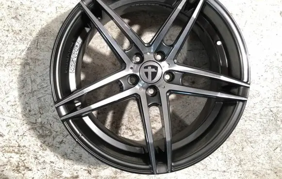 R19 alloy rim