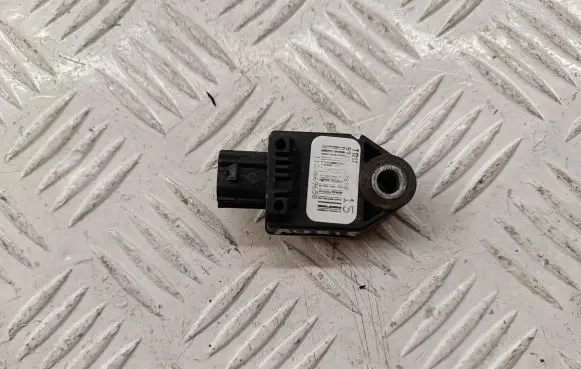 Toyota Auris 150 Airbag deployment crash/impact sensor 8917309420 8917302050
