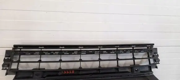 Volkswagen Golf VIII Glove box