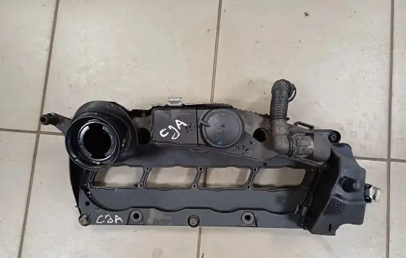 Volkswagen Jetta V Rocker cam cover 03L103469