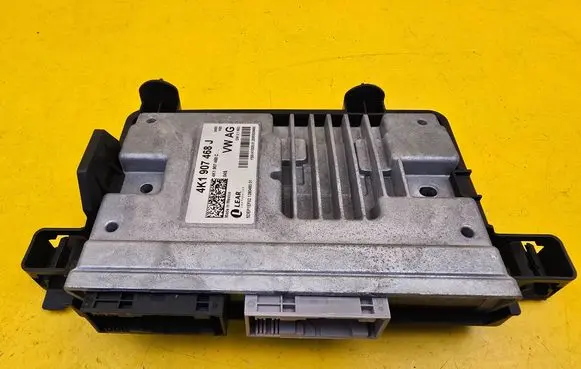 Audi e-tron Gateway control module 4K1907468J 4K1907468C