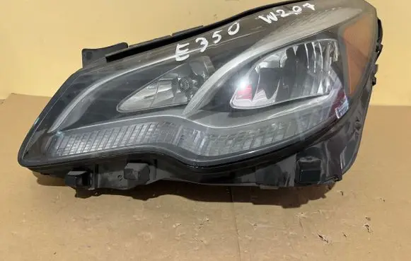 Mercedes-Benz E C207 W207 Headlight/headlamp 0002598576 A2078201159 20140120T022