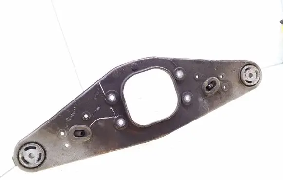 Mercedes-Benz E W211 Rear differential/diff mount bracket A2303521806