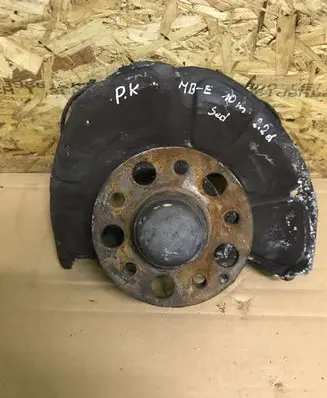 Mercedes-Benz E W212 Front wheel hub
