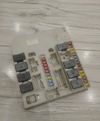 Renault Clio III BSM Control unit 456181C