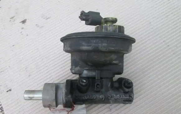 Volkswagen Caddy Master brake cylinder