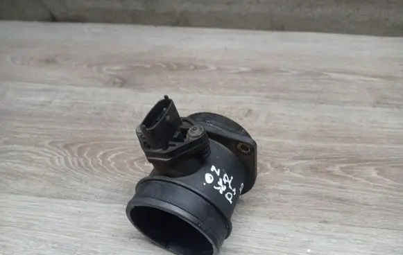 Volvo S80 Mass air flow meter 0280218088 8670115