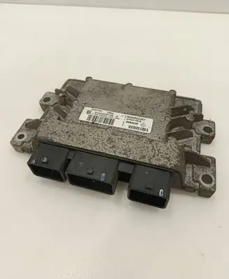 Renault Clio III Engine control unit/module 8200522357 8200510536 S120200105A