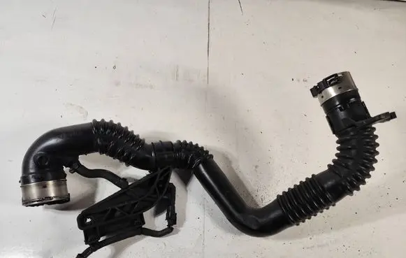 Nissan X-Trail T32 Intercooler hose/pipe 62649362 3522114