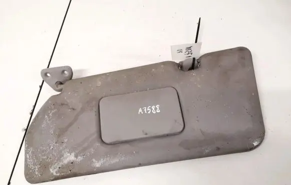 Nissan Almera Tino Sun visor