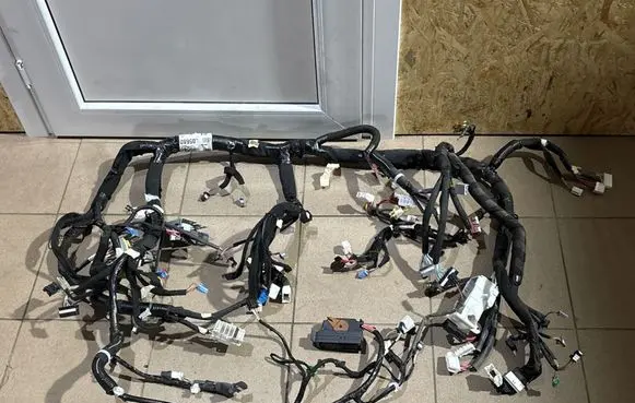 Renault Kadjar Panel wiring 240180873S