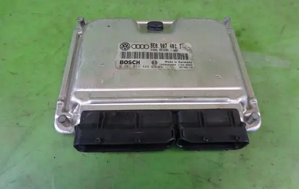 Skoda Superb B5 (3U) Engine control unit/module ECU 8E0907401T